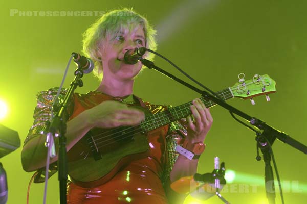 TUNE YARDS - 2014-11-01 - PARIS - Grande Halle de La Villette - 